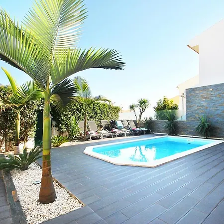 Waikiki - Moradia Familiar Com Bbq E Piscina Aquecivel Villa Albufeira