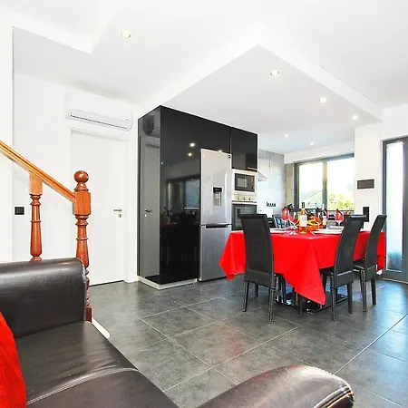 Waikiki By Algarve Vacation Villa *