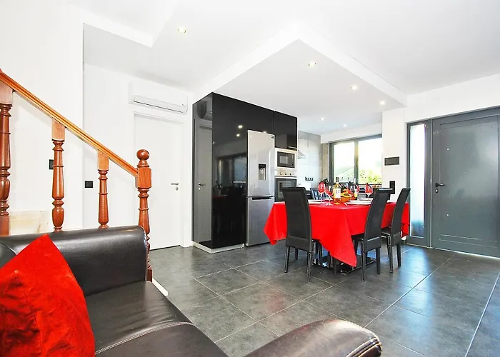 Waikiki By Algarve Vacation Villa *