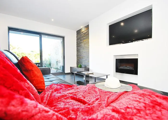 Waikiki By Algarve Vacation Villa